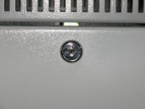 Cam Lock on Side Panels (Outside)